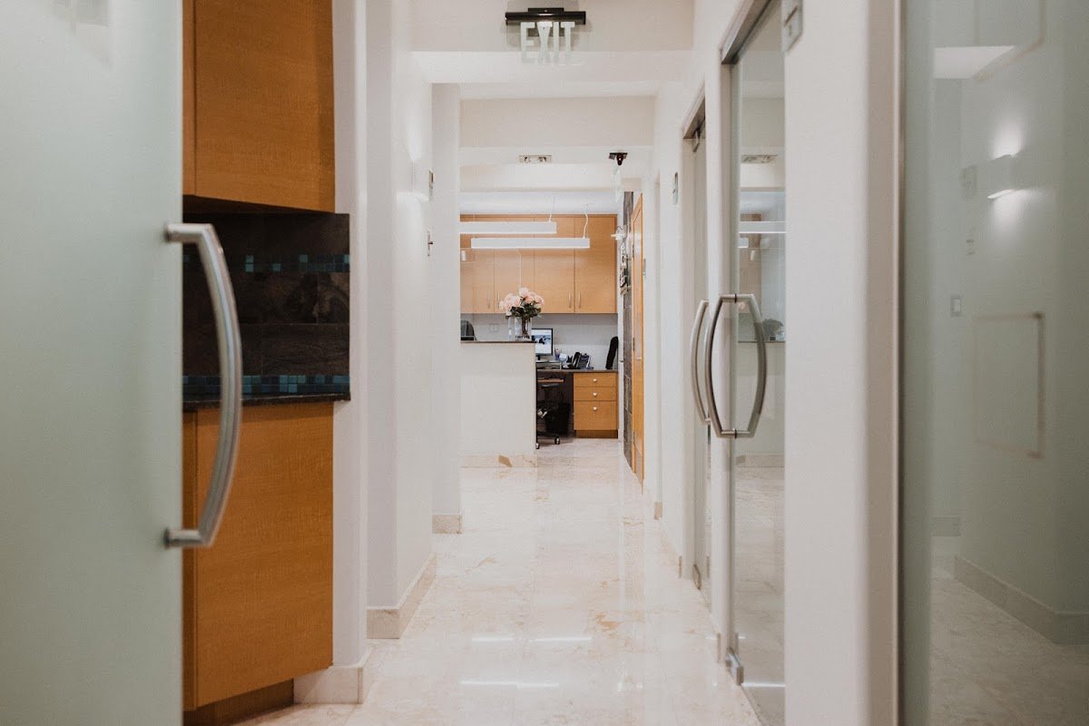 Gallardo Periodontics and Implant Dentistry photo 5