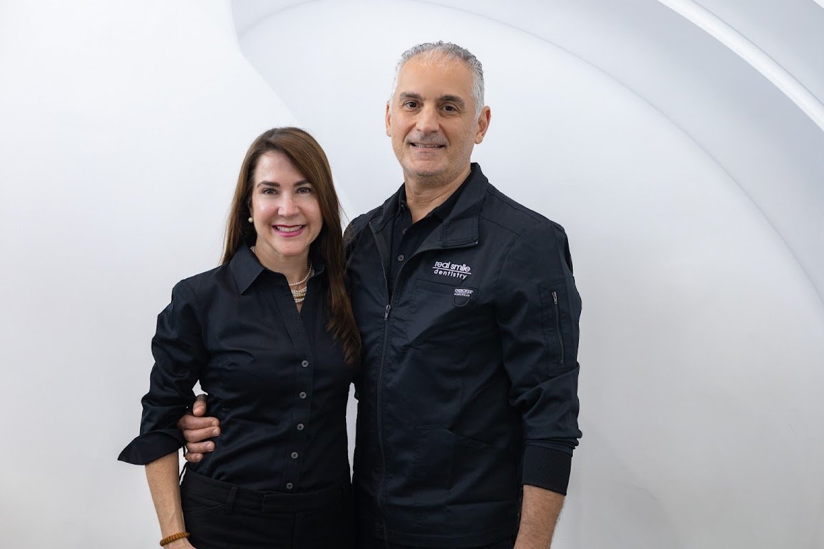 Gloria Alvareztorre DMD photo 1