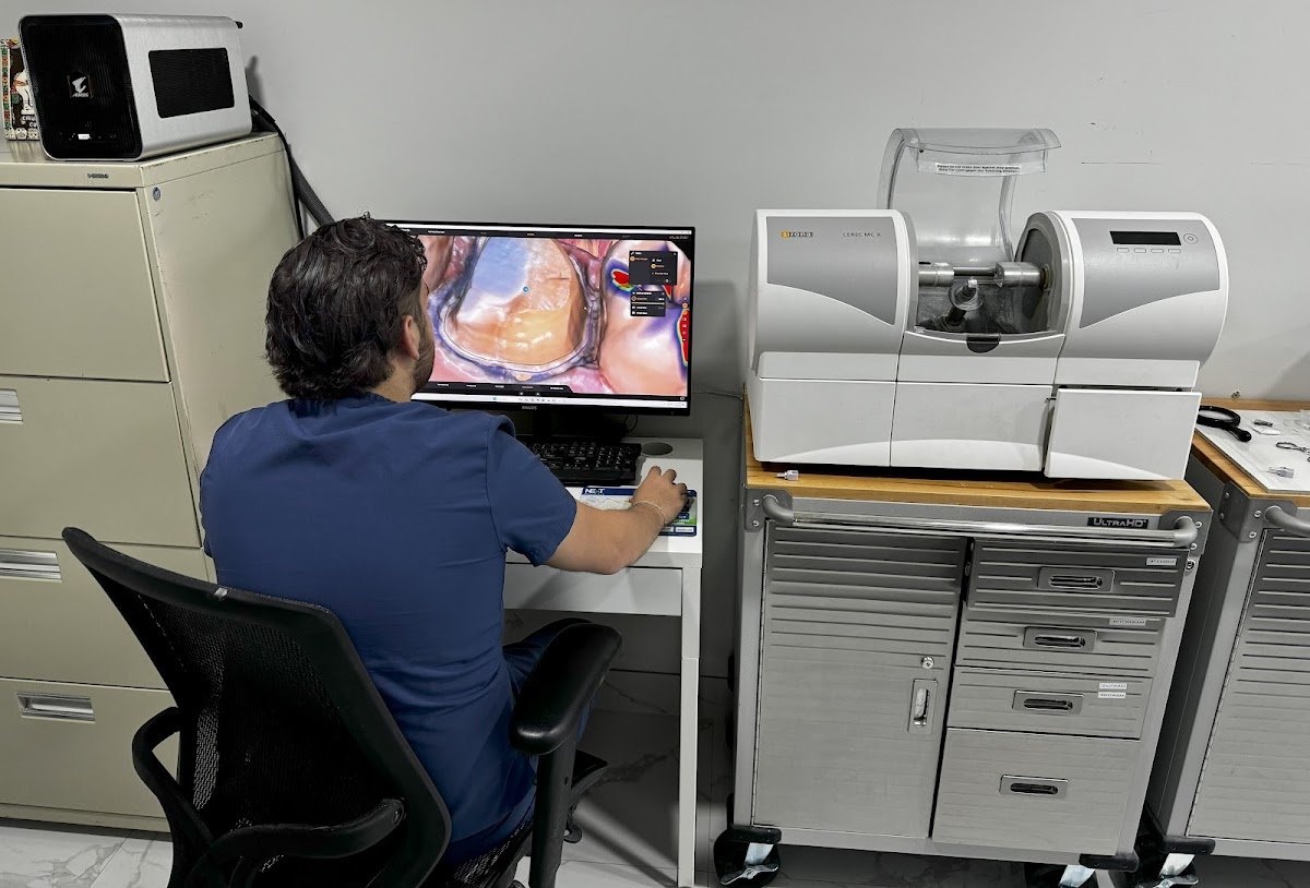 Lobaina Dental photo 4