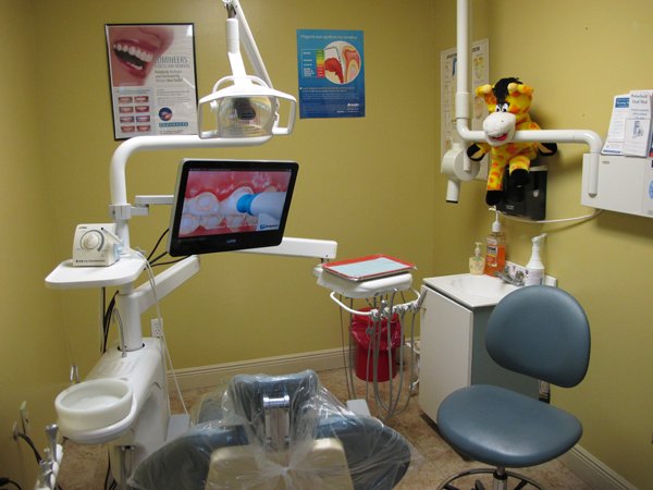 Miami Modern Dental photo 1