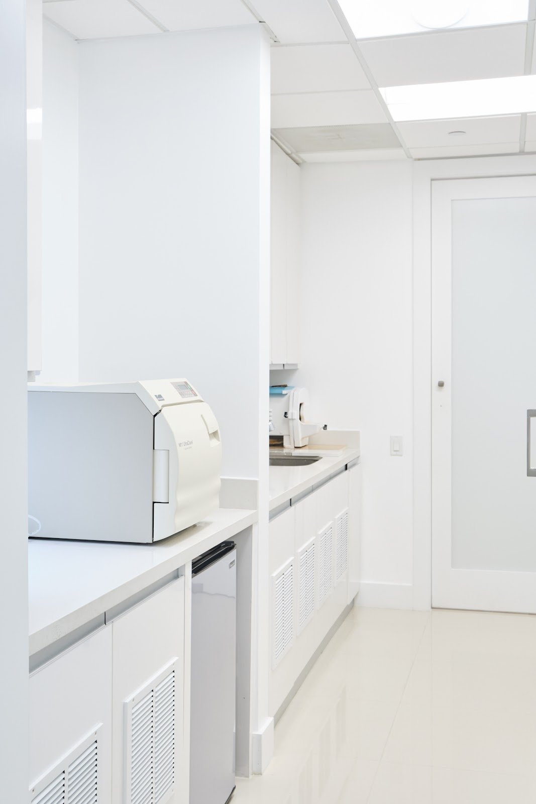 SkyLine Dental Clinic by Dr. Bruno Gutierres, DMD photo 4