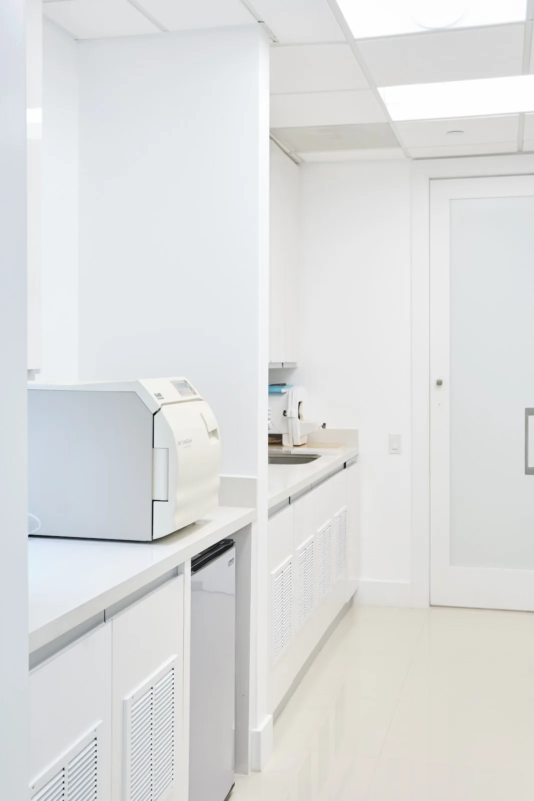 SkyLine Dental Clinic by Dr. Bruno Gutierres, DMD. photo 5