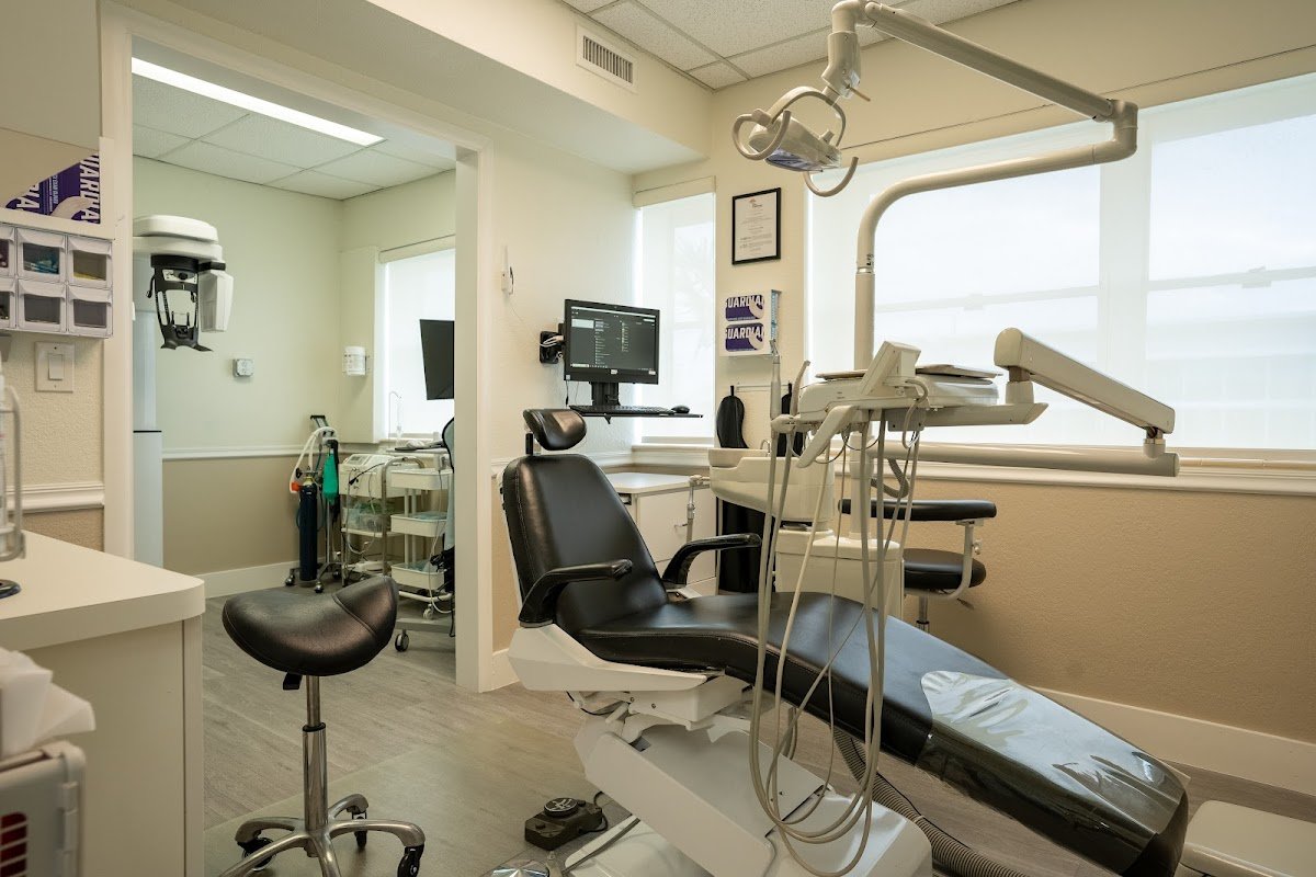 The Dental Practice South Miami - Dr. David Cabanzon photo 2