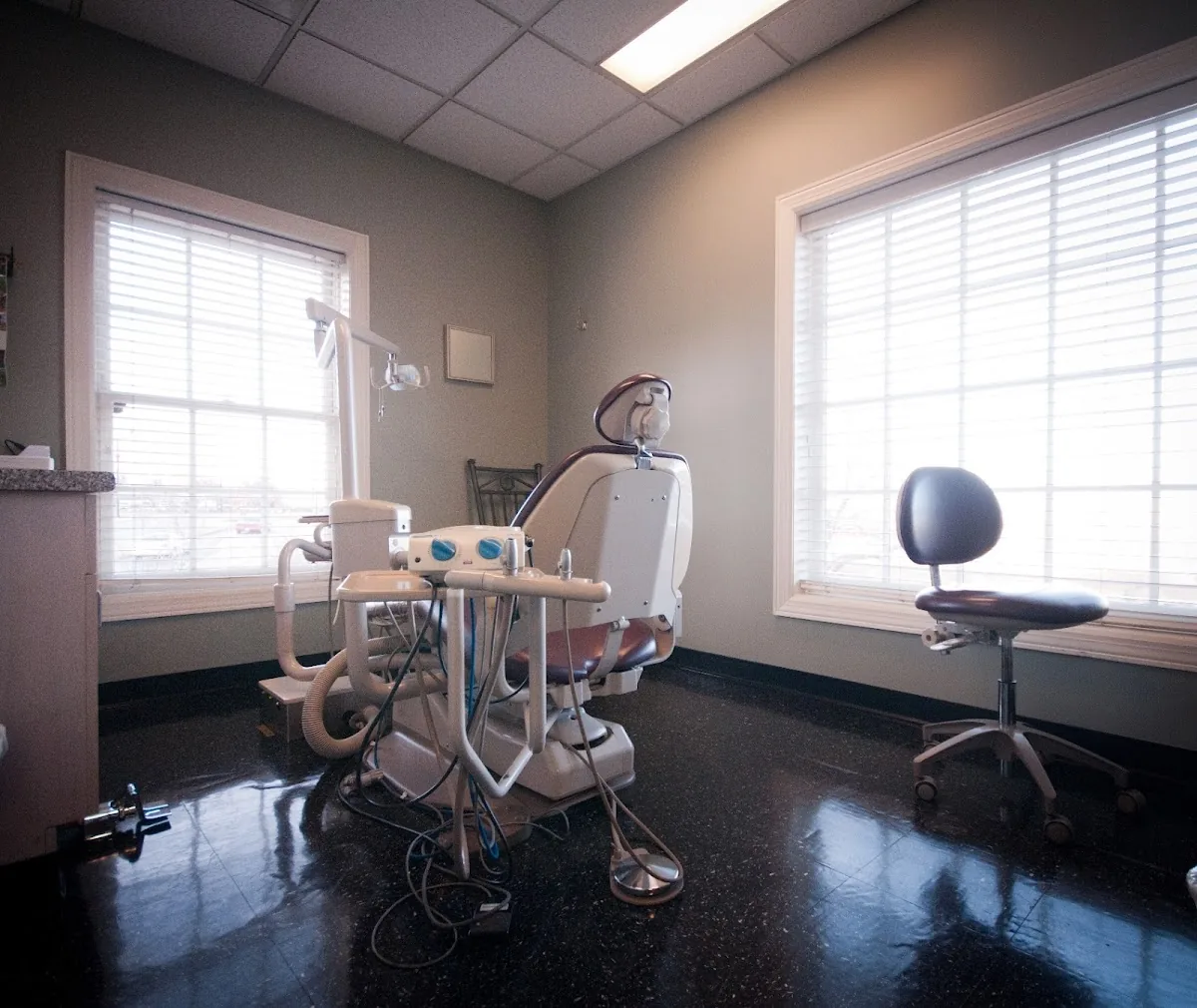 Downtown Dental photo 4