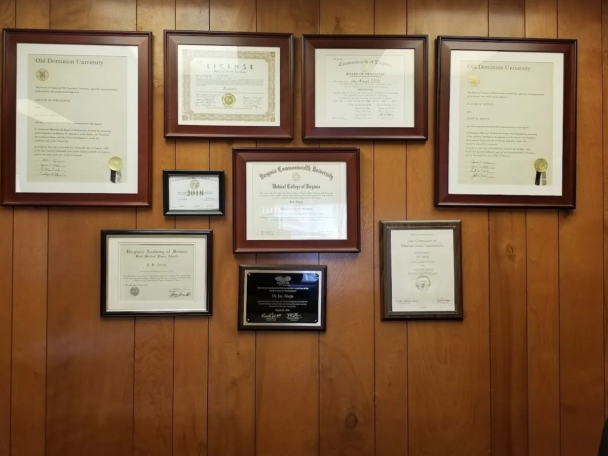 Dr. Jay Ahuja DDS, PhD, PA photo 5