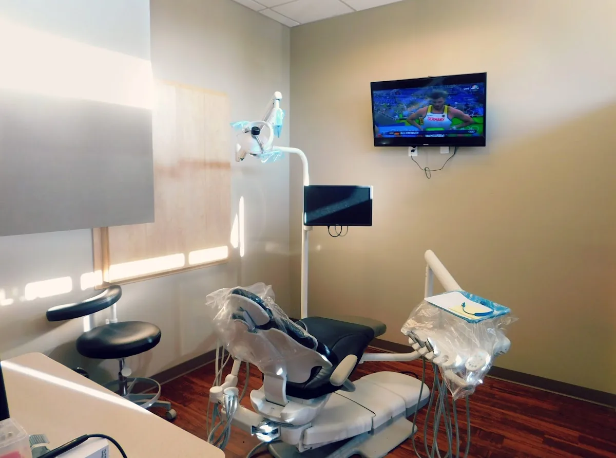 Friendly Dental of Group of Charlotte-Whitehall photo 2
