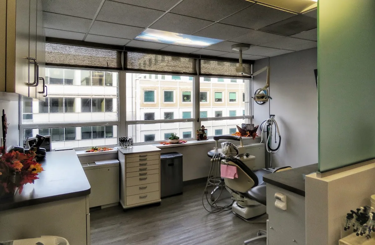 Capital Dental Center - Kiarash Saba DMD photo 2
