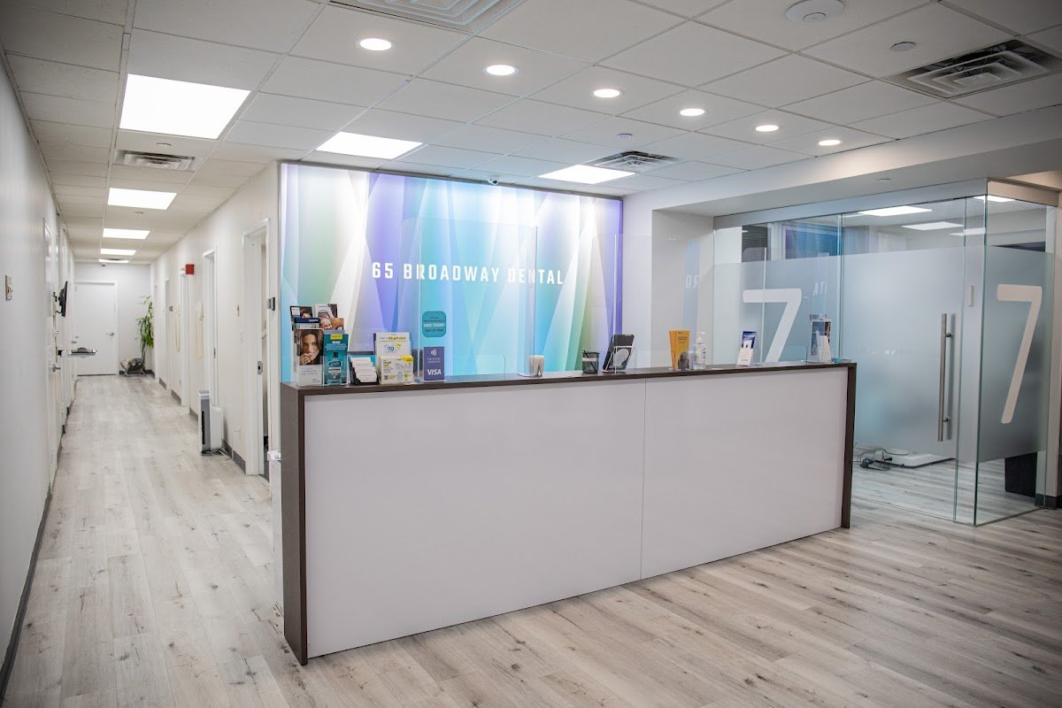 65 Broadway Dental photo 3
