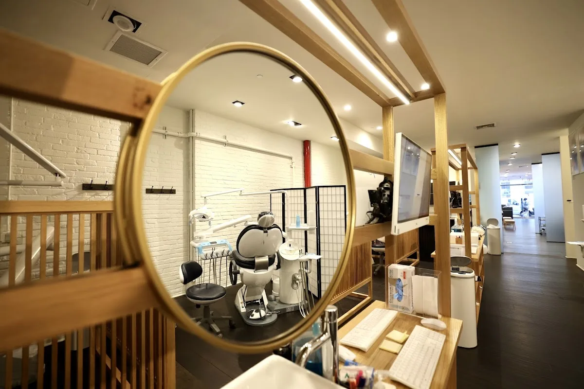 Beam St. USQ photo 4