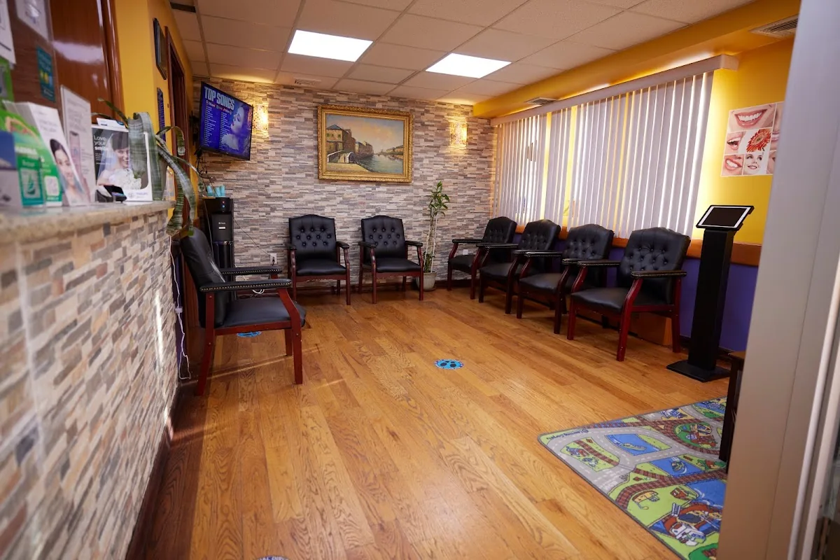 Bright White Dental of Brooklyn photo 3