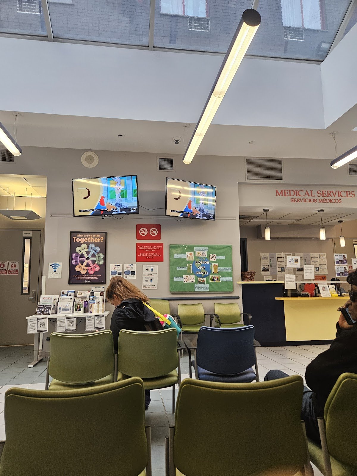 Ryan Chelsea-Clinton photo 3