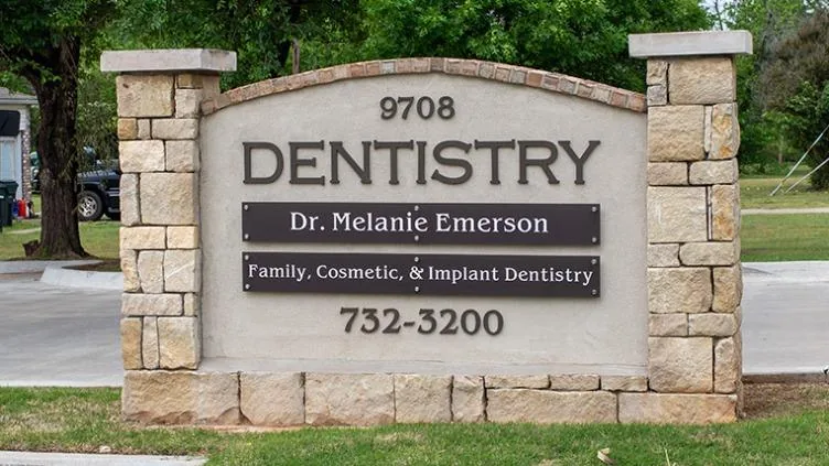 Melanie Emerson DDS photo 4