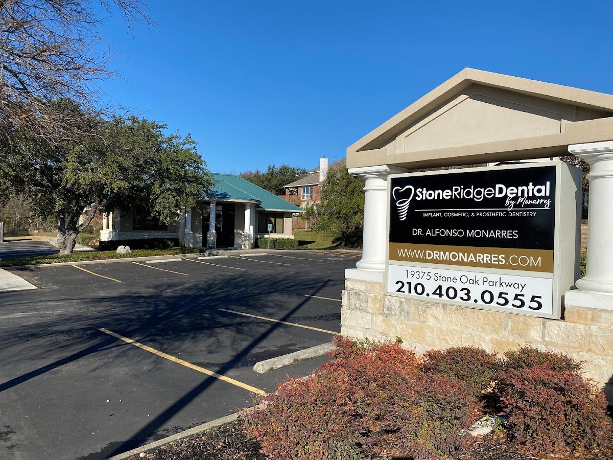 Alfonso Monarres DDS, MS, FACP. photo 4