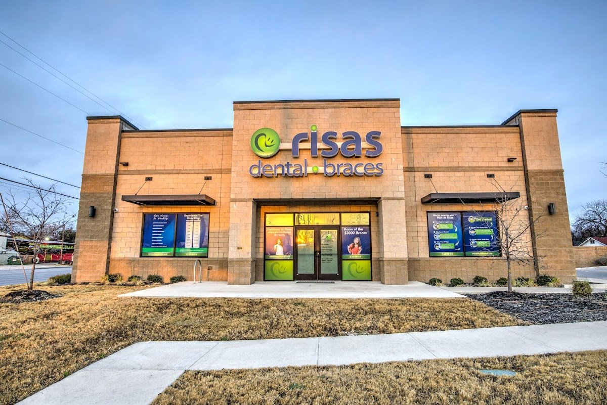 Risas Dental and Braces - Woodlawn Lake photo 1