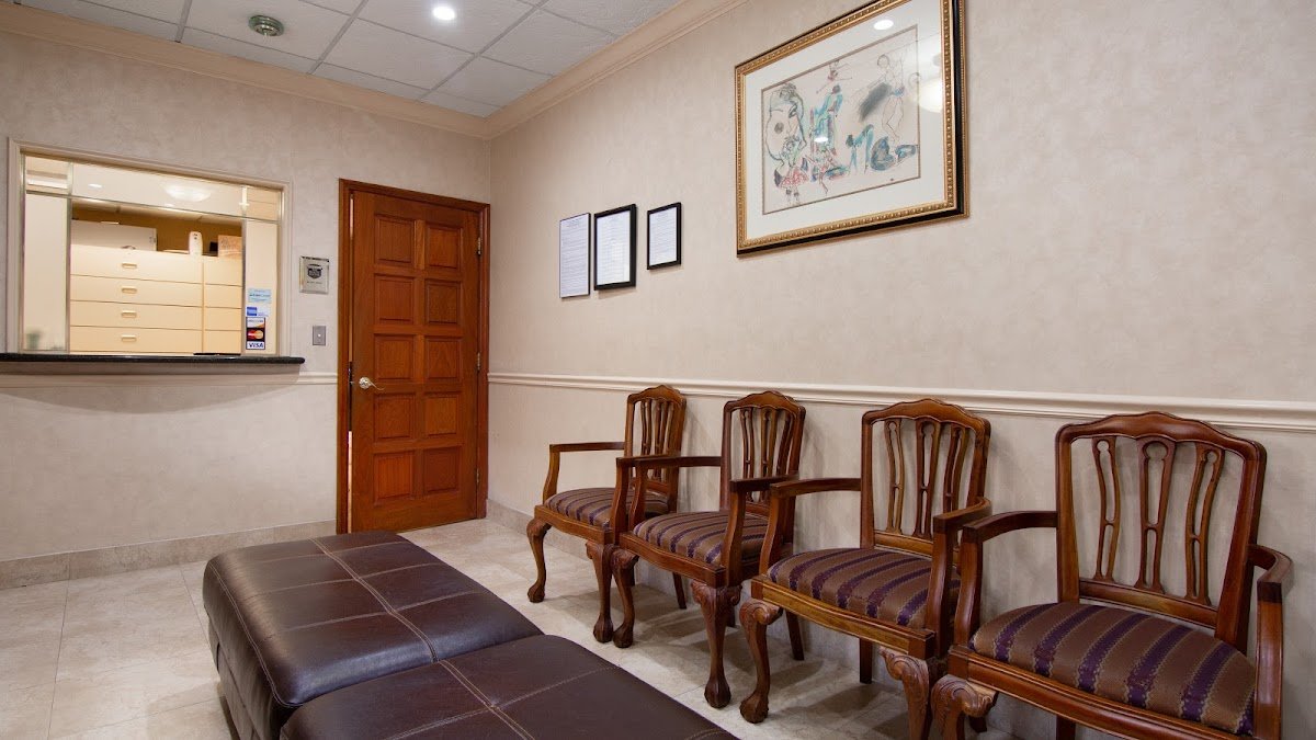 Miami Center for Cosmetic & Implant Dentistry photo 3