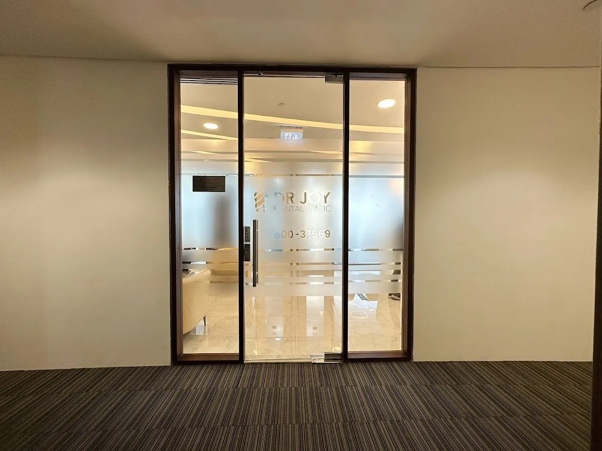 Vanilla Smiles Dental Clinic - Burjuman photo 2