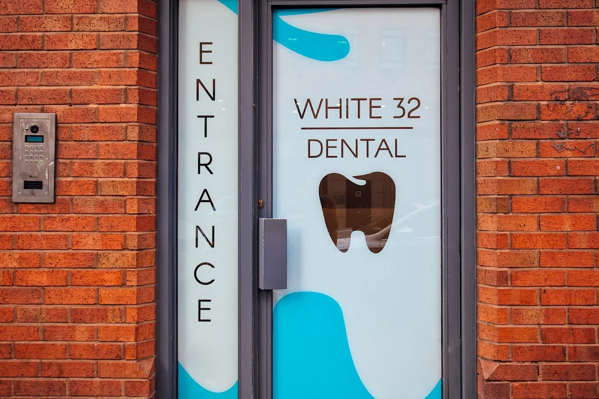 White 32 Dental photo 2