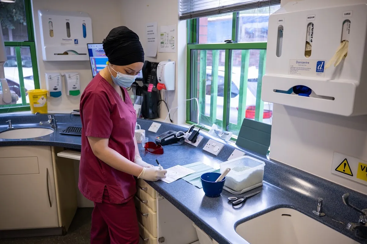 Bhandals Dental Practice photo 4