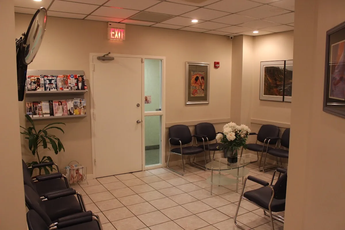 Fain Dental Arts of North Miami: Sylvan Fain DDS photo 4