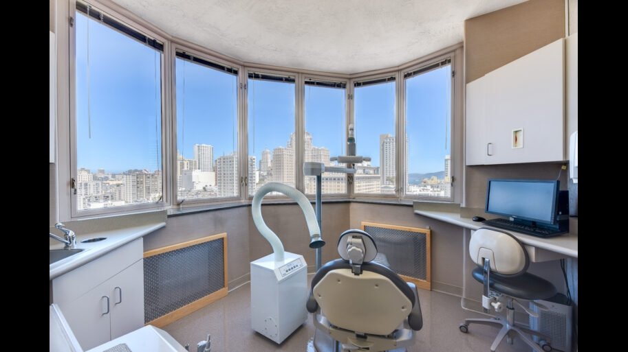 Caroline M. Le, DDS photo 1