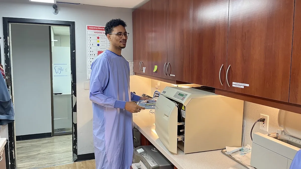 Select Dental photo 3