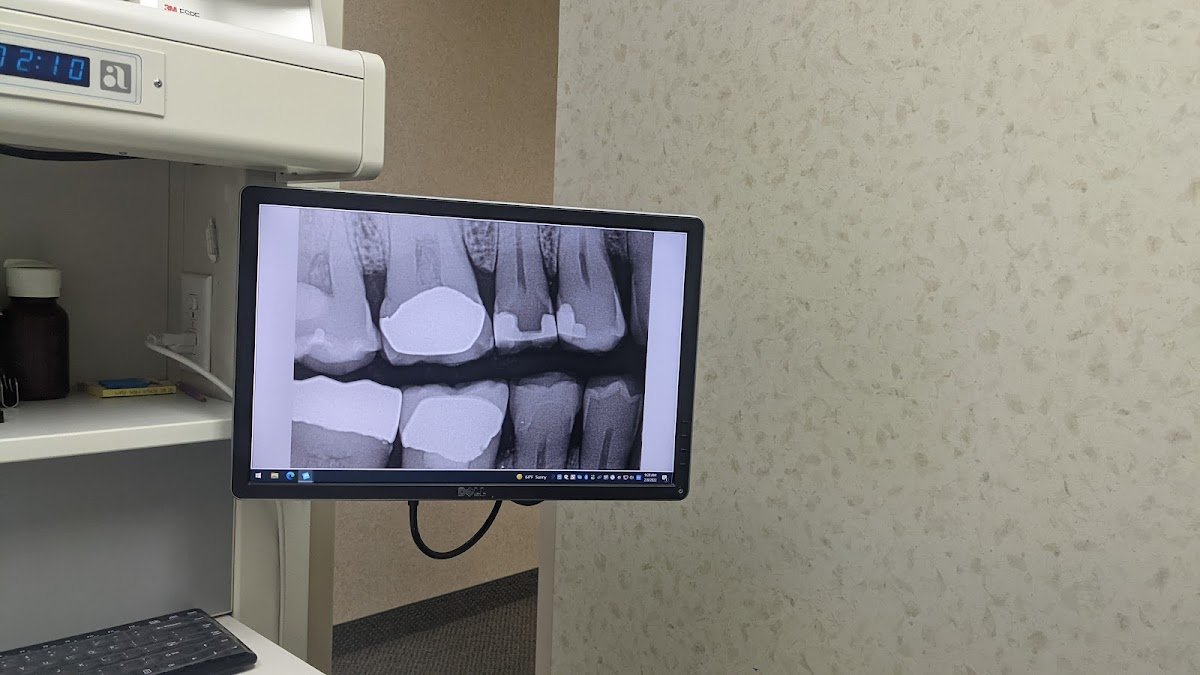 Dr. Courtney & Dr. Anton Misleh DDS photo 1