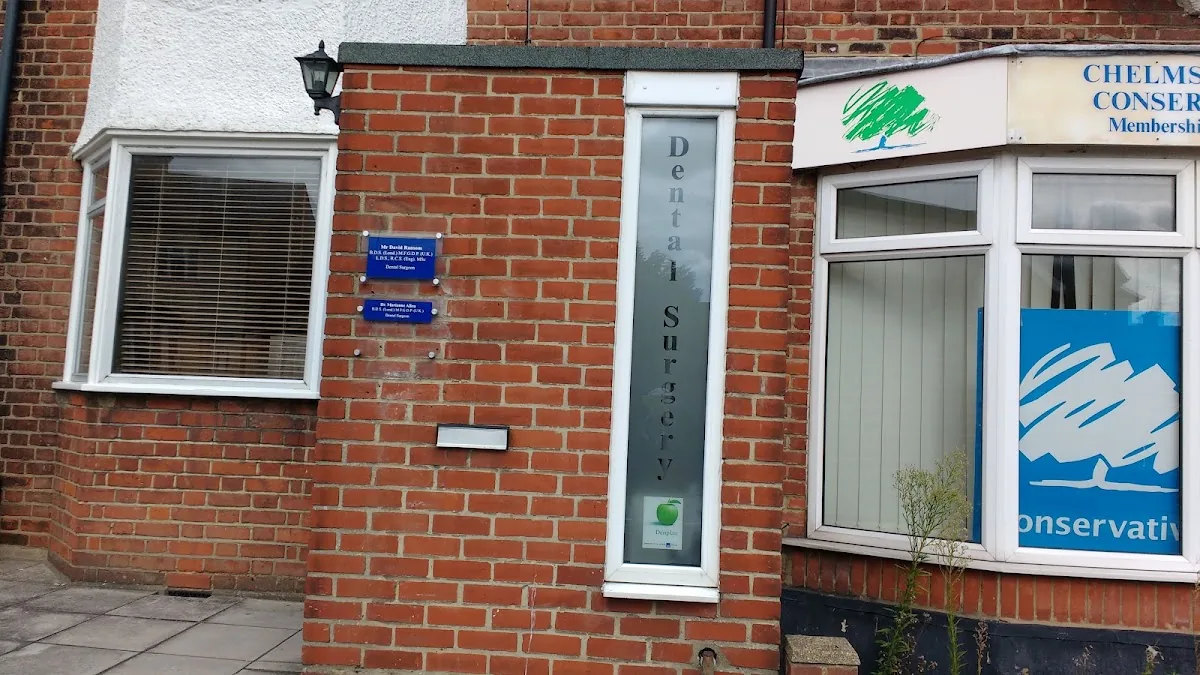 Dental Smiles Chelmsford photo 3