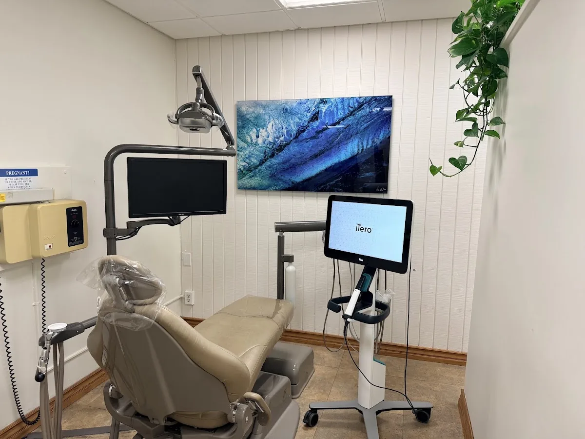 Craven's Dental: Fredrick P. Fruhling II DDS & Associates Inc. photo 2