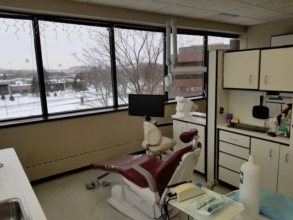 Smile Eden Prairie by Sara Fam DDS photo 3
