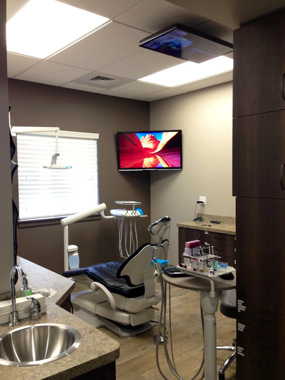 Dentist Springfield – Nathan M Anderson DMD photo 3