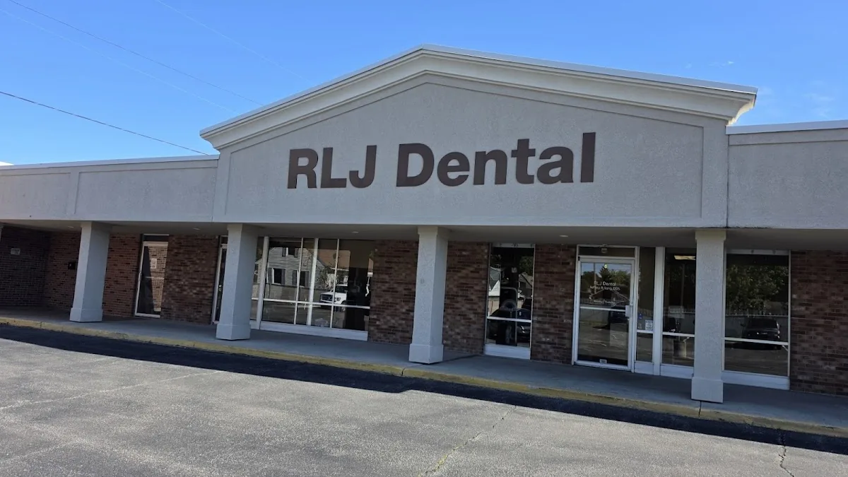 RLJ Dental - Green Bay photo 2