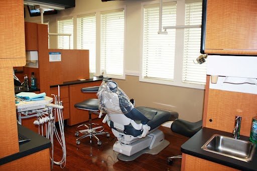 Cesar Acosta DMD, Family Dentistry