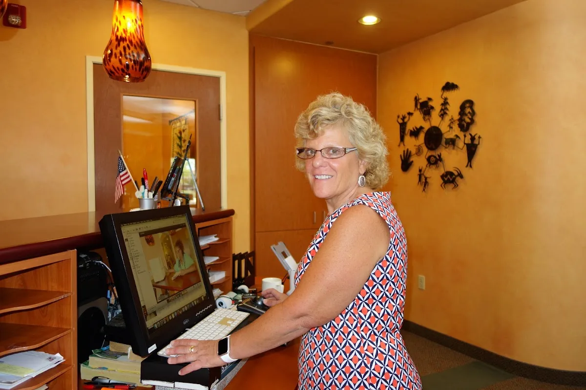 Phamous Smiles Emergency Dental photo 3