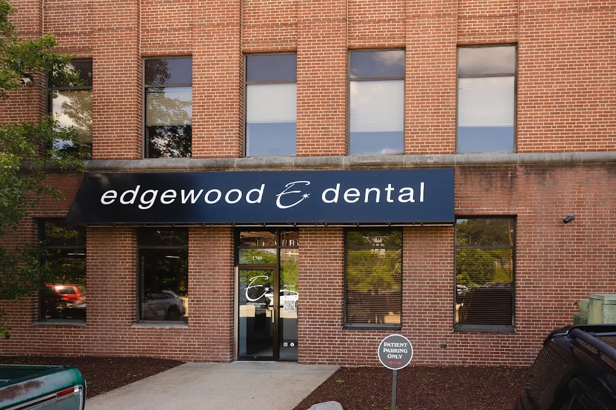 Edgewood Dental Associates photo 2