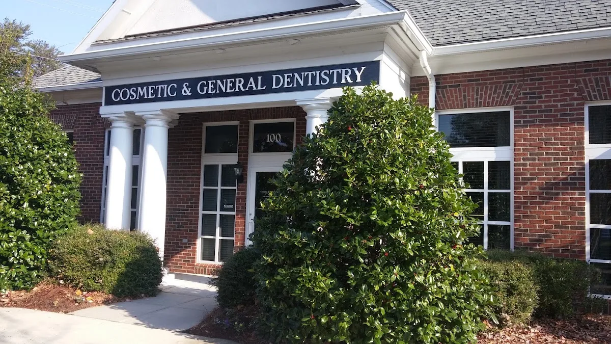 Larry Lee Chabot, DDS photo 2