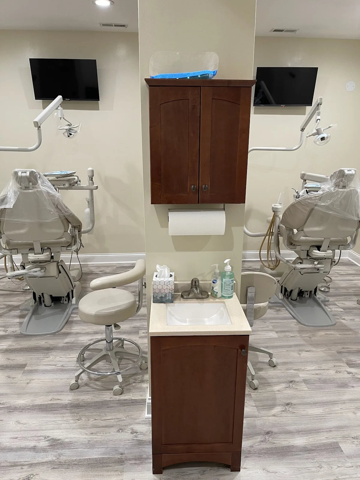 Comprehensive Dental & Implant Center photo 3