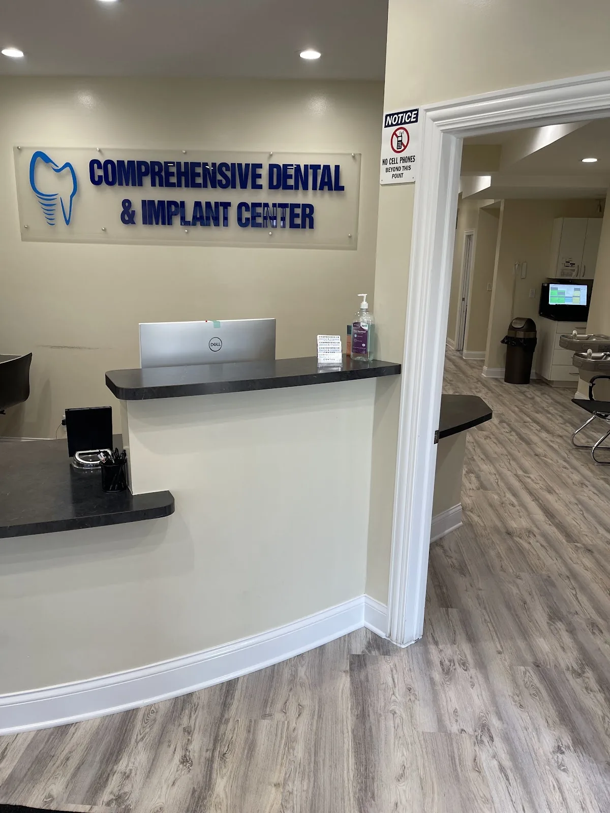 Comprehensive Dental & Implant Center photo 4