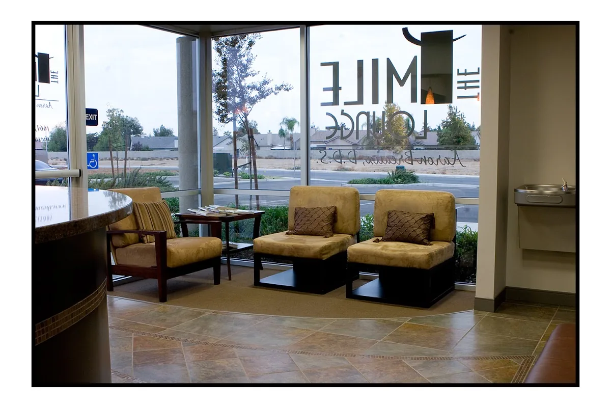 The Smile Lounge Bakersfield photo 2
