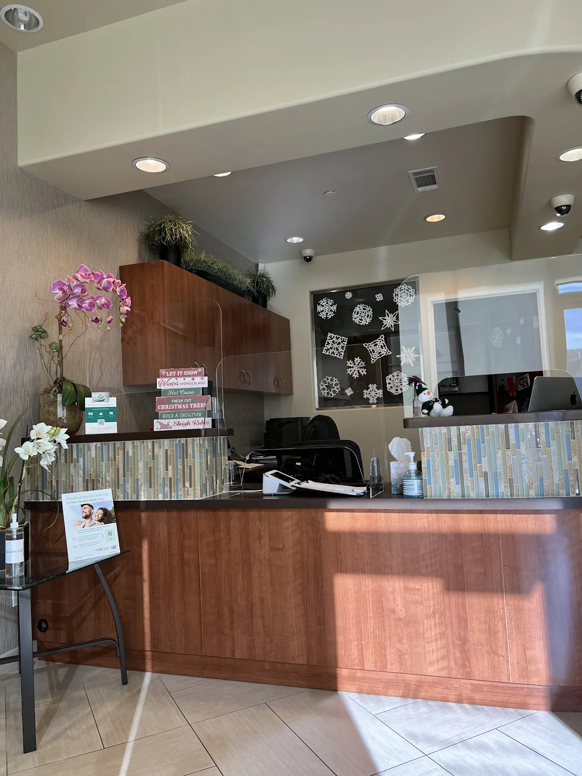 10 West Dental photo 3