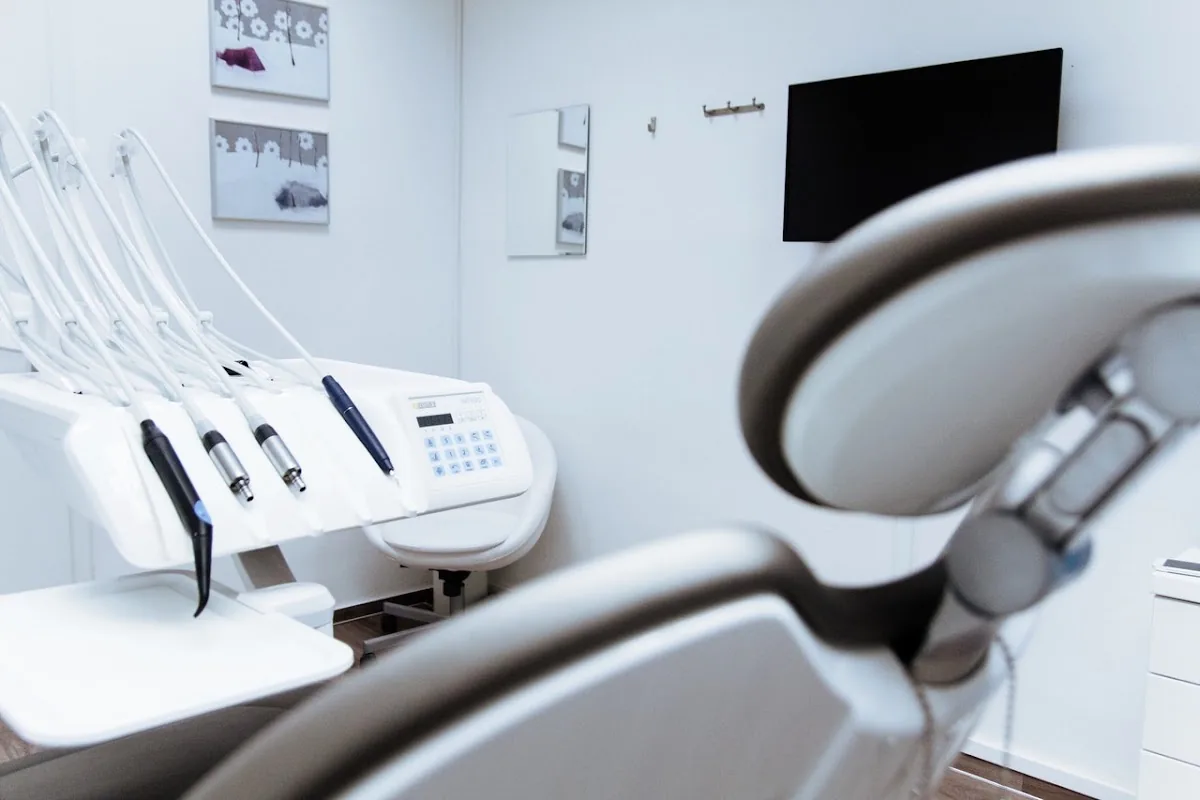 Emergency Dentist photo 2