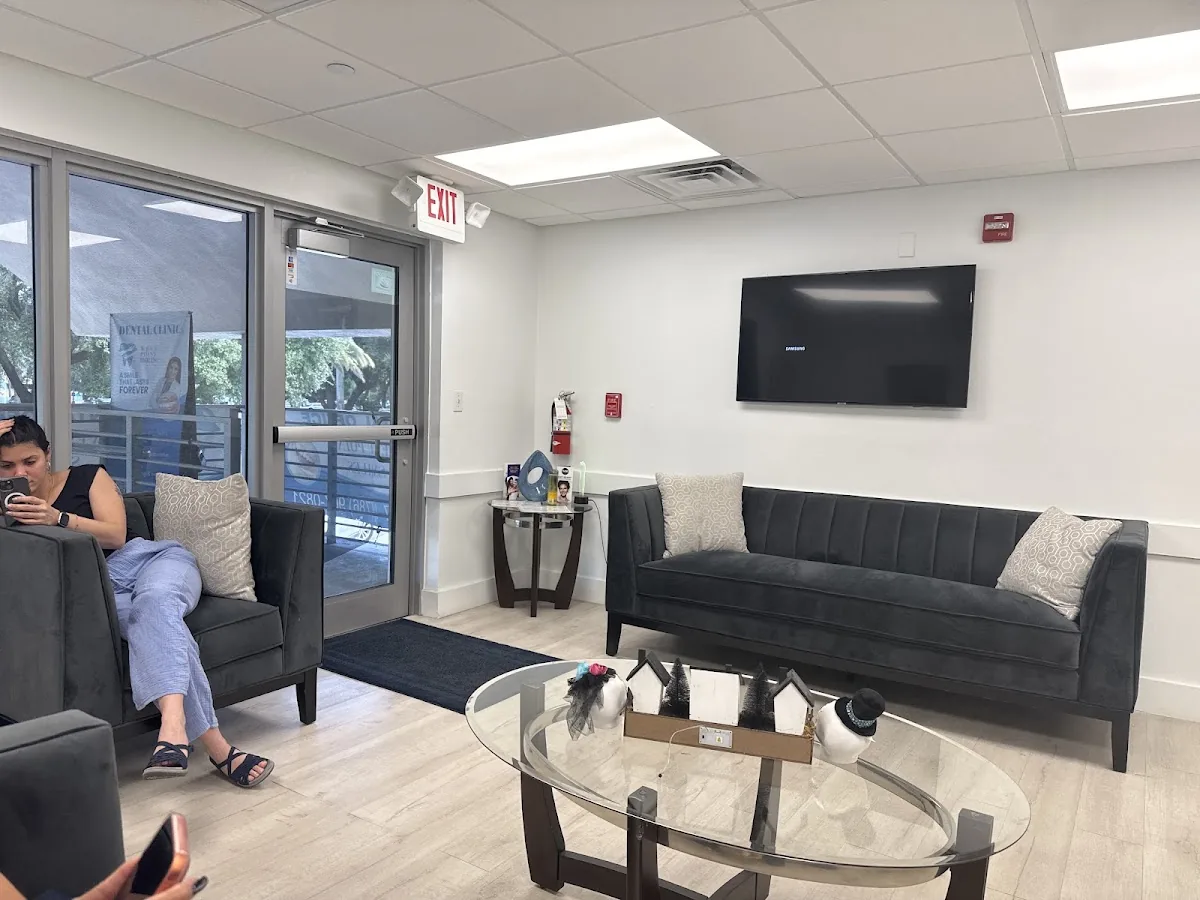 Best Value Dentures and Implants Palmetto Bay photo 2