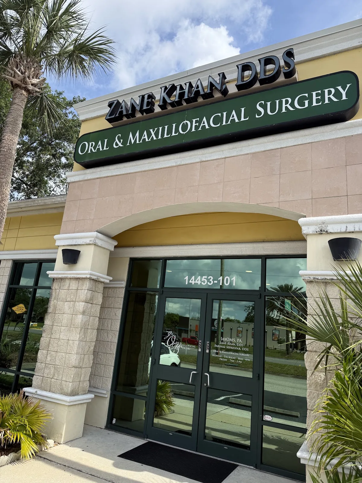 JAX Oral & Maxillofacial Surgery - Dr. Khan & Dr. Sepahifar photo 2