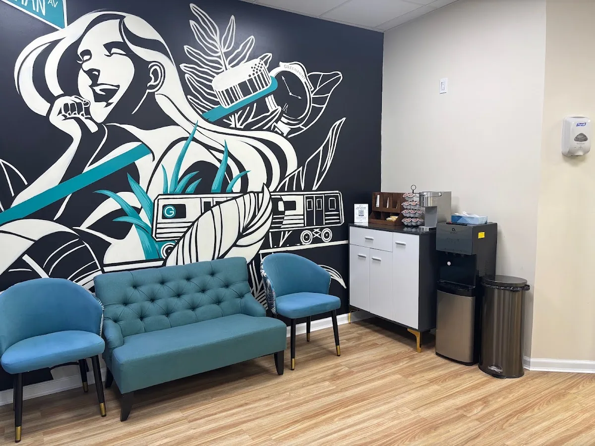 iSmile Dental Nassau Ave: Emergency and Cosmetic photo 2