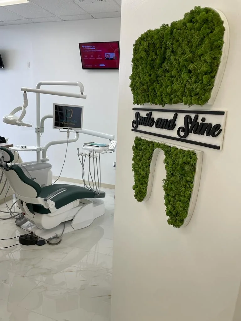 Glorious Smiles & Dental Implants photo 3