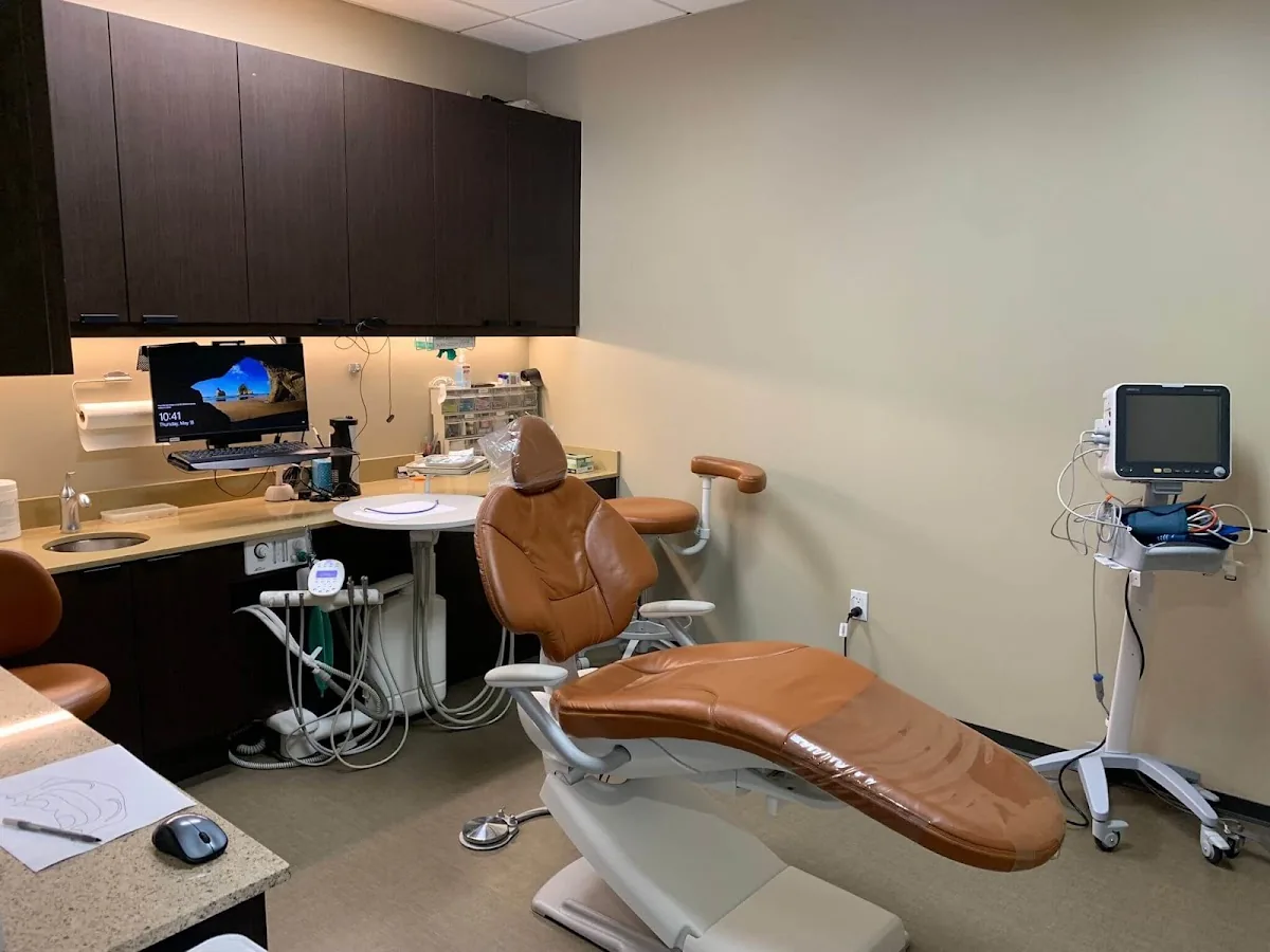 Hanna Dental Implant Center photo 2