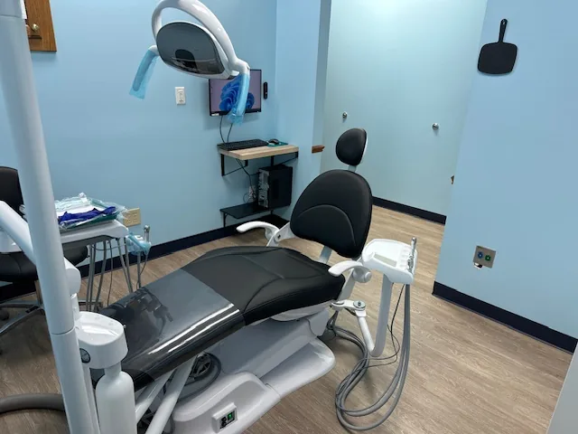 Springfield Dentures and Implants