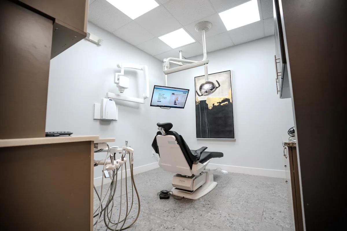 Dental Associates of Aurora photo 2