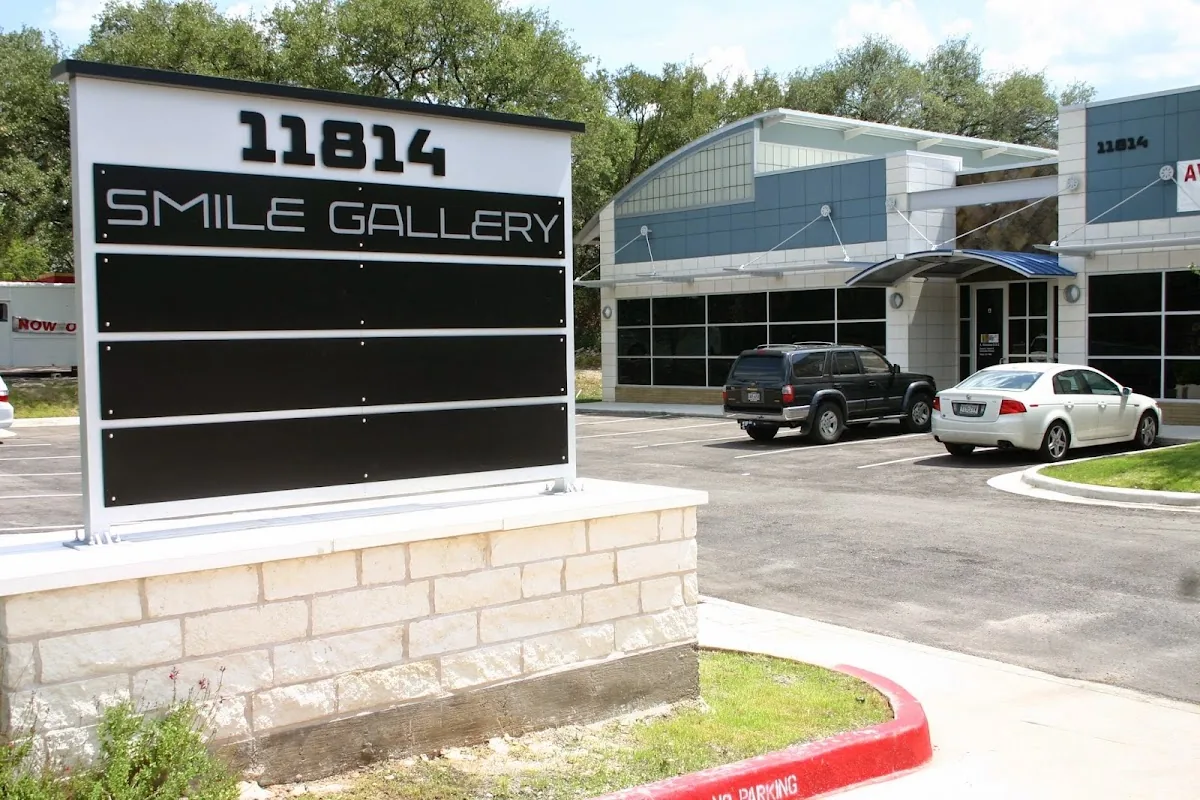 Smile Gallery of Austin photo 4