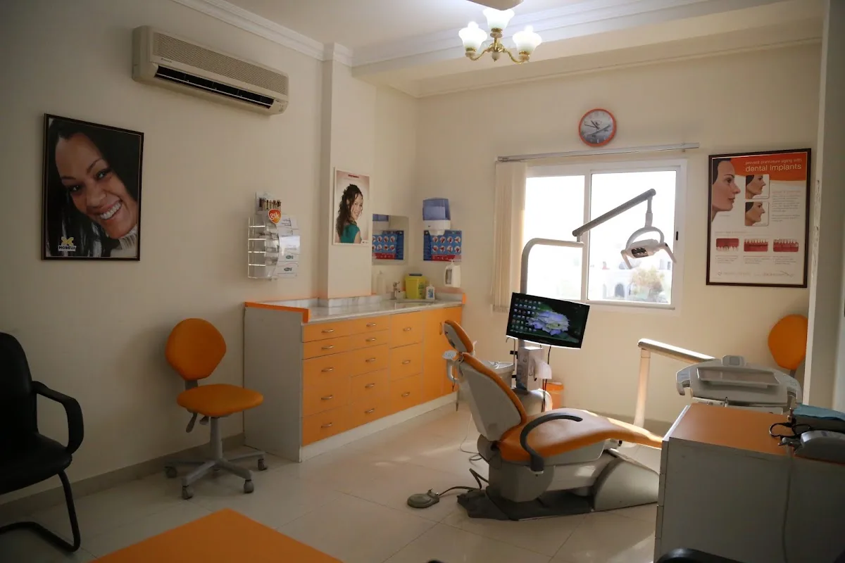 Pearly White Dental Center photo 2