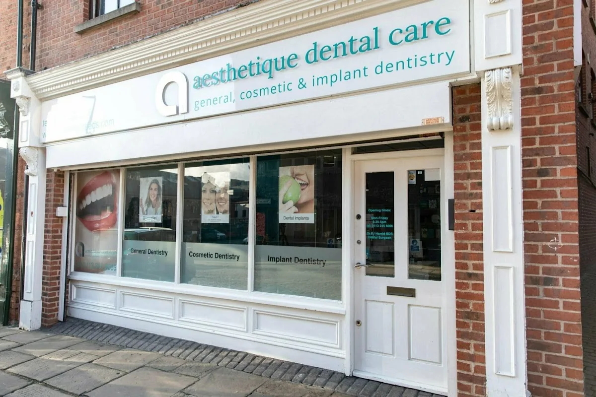 Aesthetique Dental Care photo 2